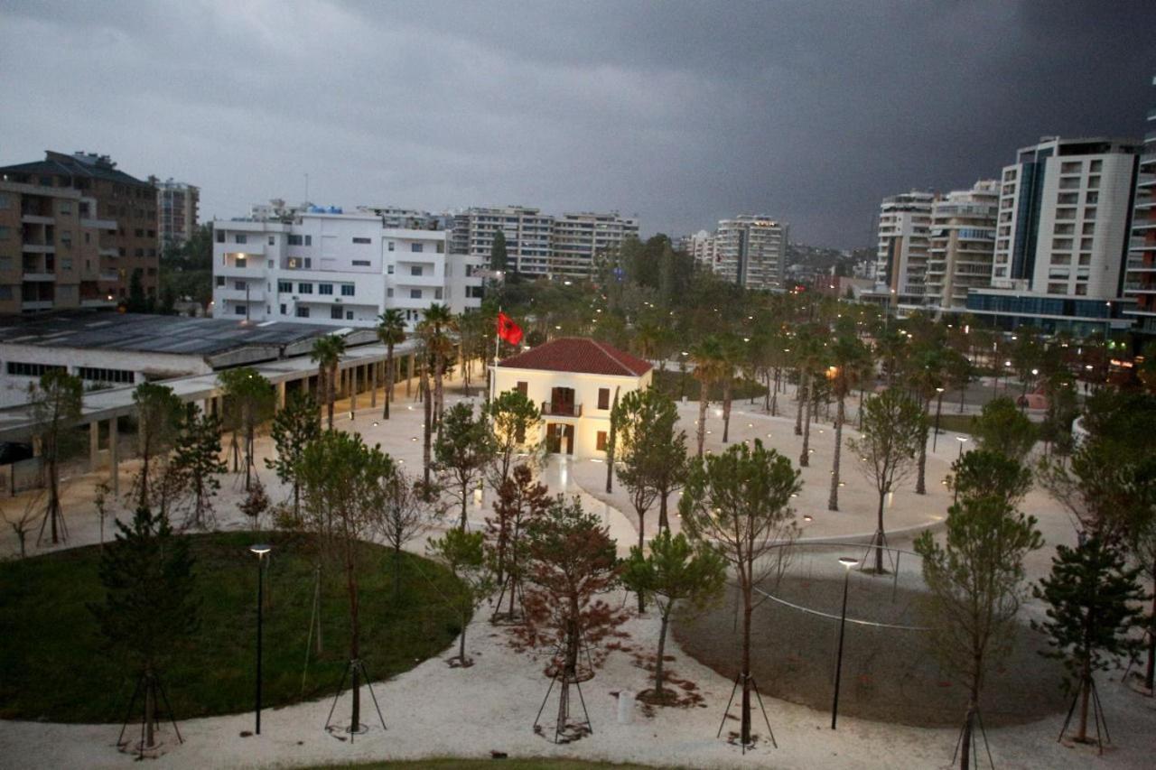 Lovely Place. Close To Beach & Boulevard Vlorë Esterno foto