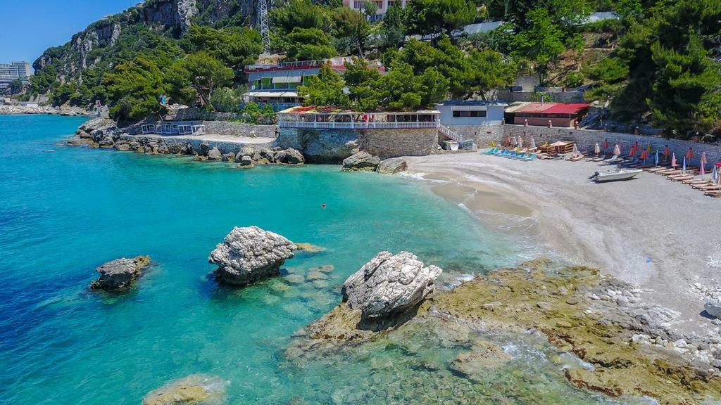 Lovely Place. Close To Beach & Boulevard Vlorë Esterno foto