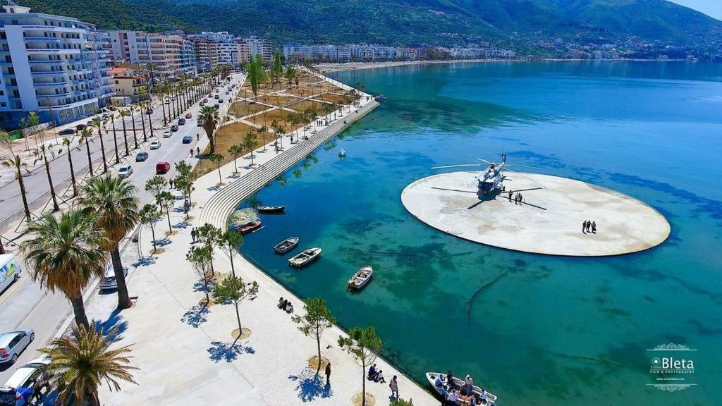 Lovely Place. Close To Beach & Boulevard Vlorë Esterno foto